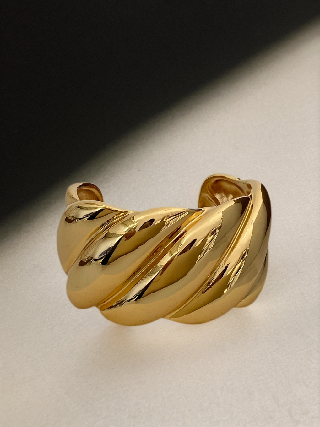 Minimalist WaveCuff Bracelet