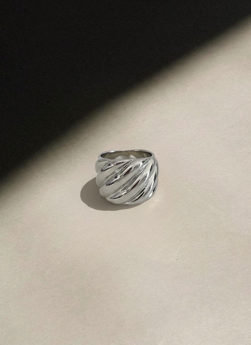 Minimalist Wave Ring