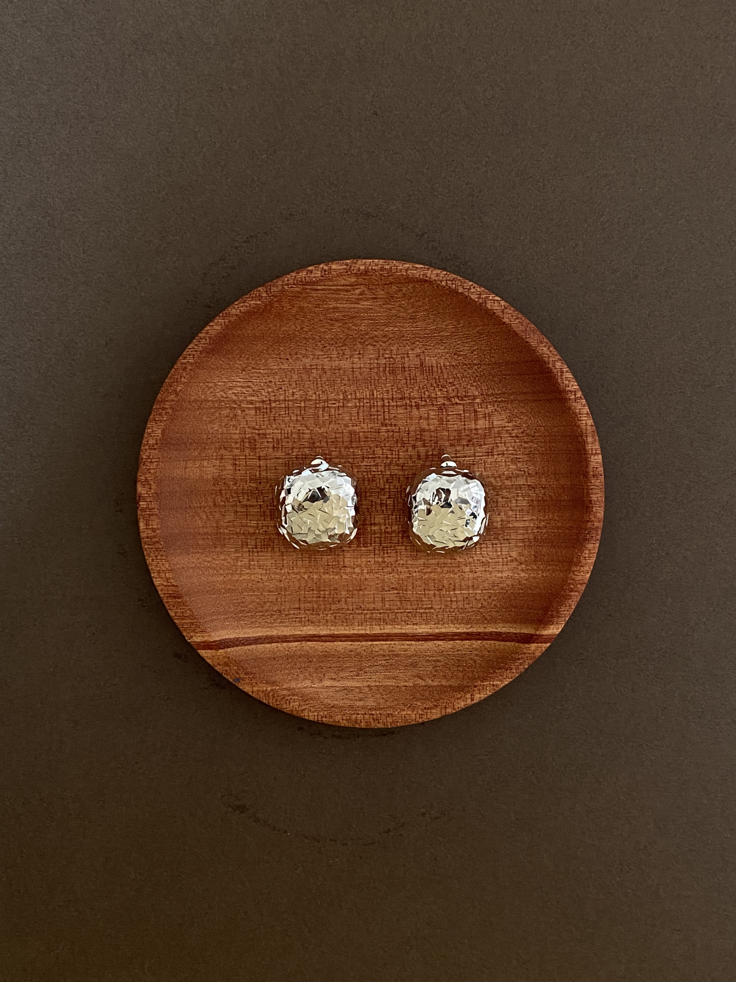 Metal square gleaming  earring