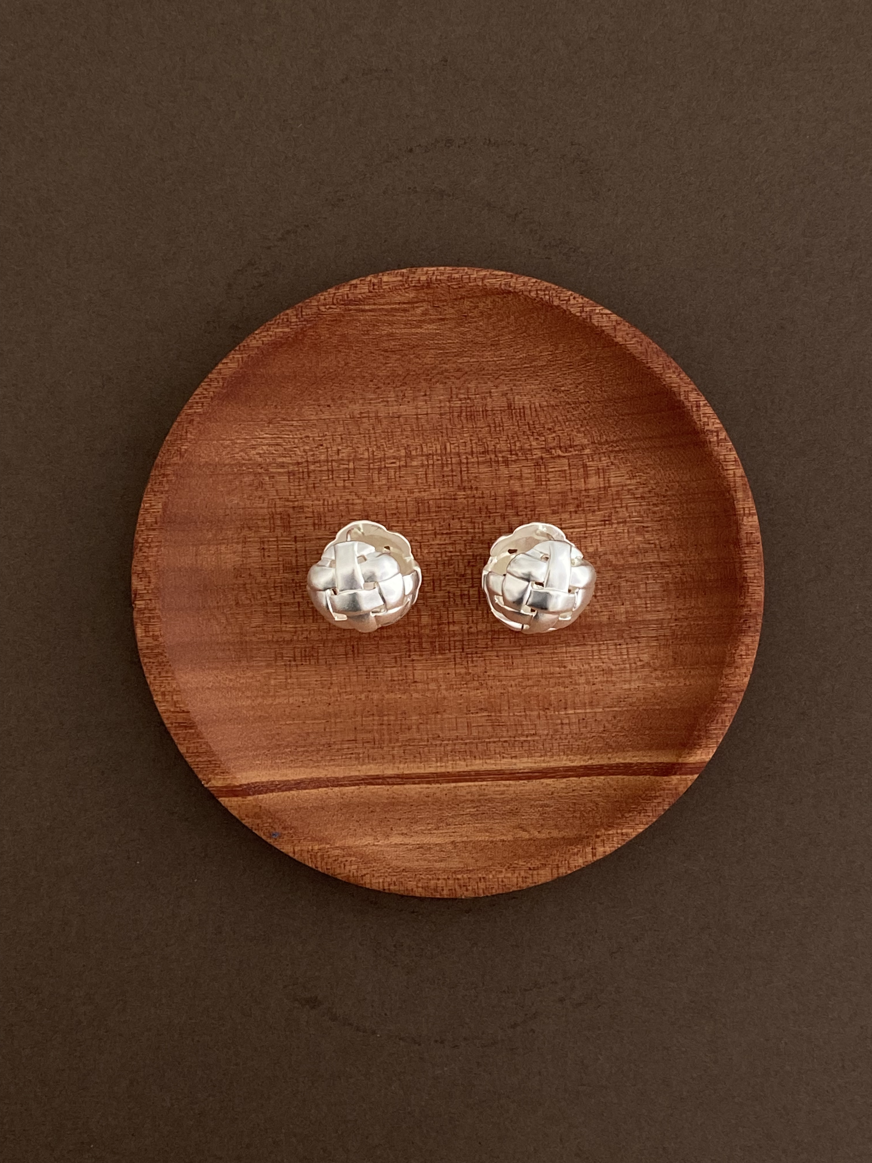 Metal  braided  earring