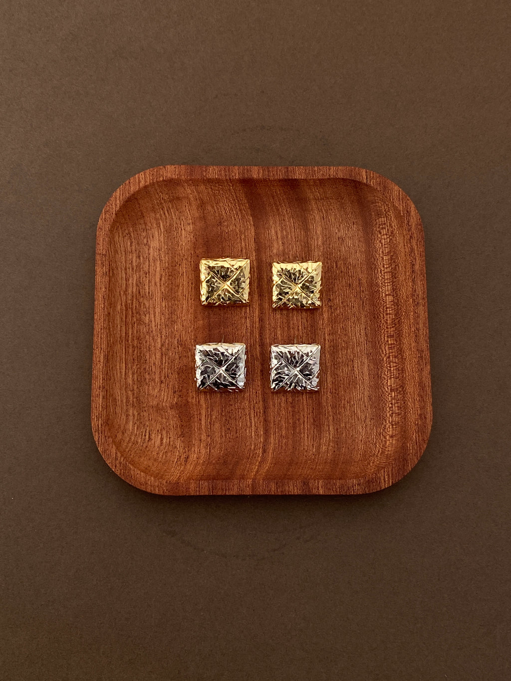 Metal  square gleaming  earring