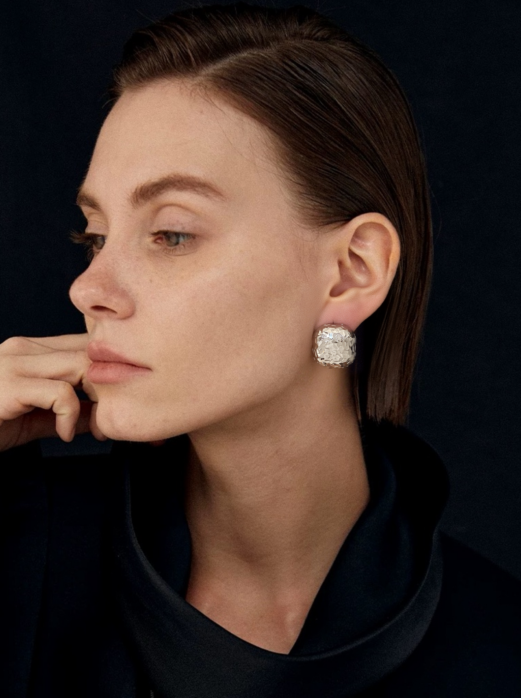 Metal square gleaming  earring