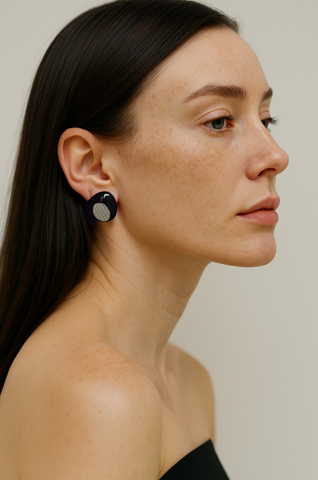 Metal enamel earring
