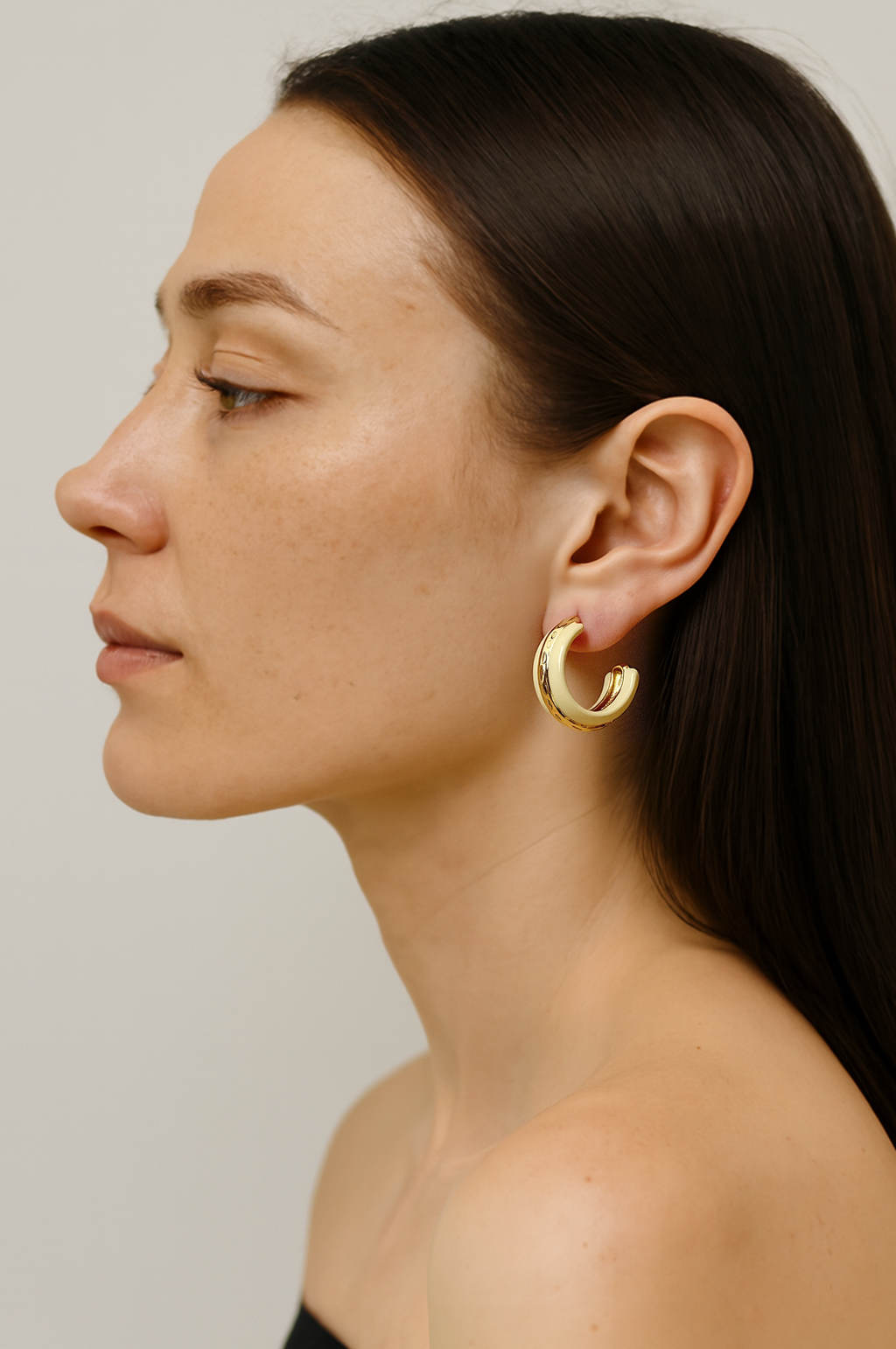 Metal enamel earring