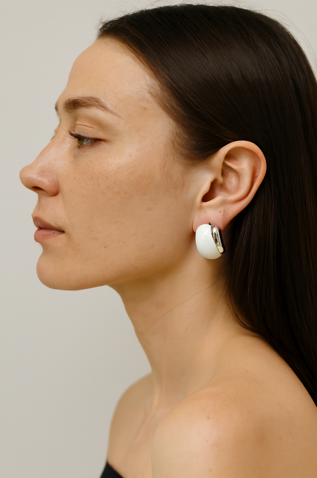 Metal enamel earring