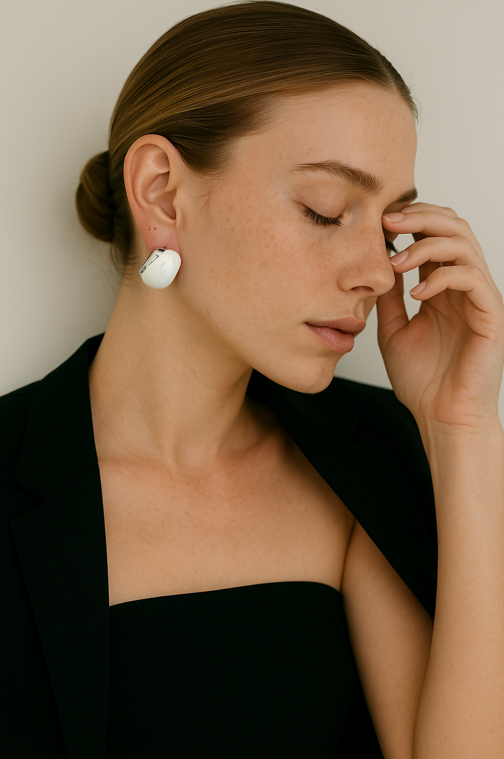 Metal enamel earring