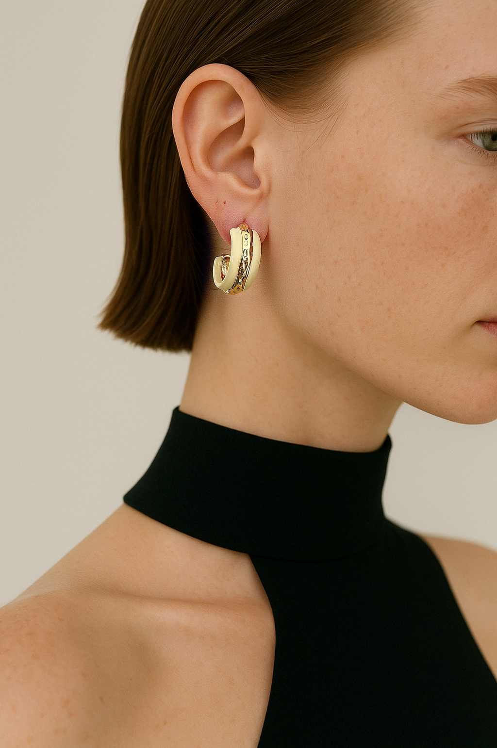 Metal enamel earring